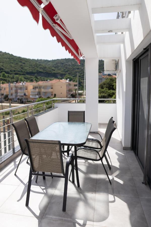Néa Péramos Aelia Apartments מראה חיצוני תמונה