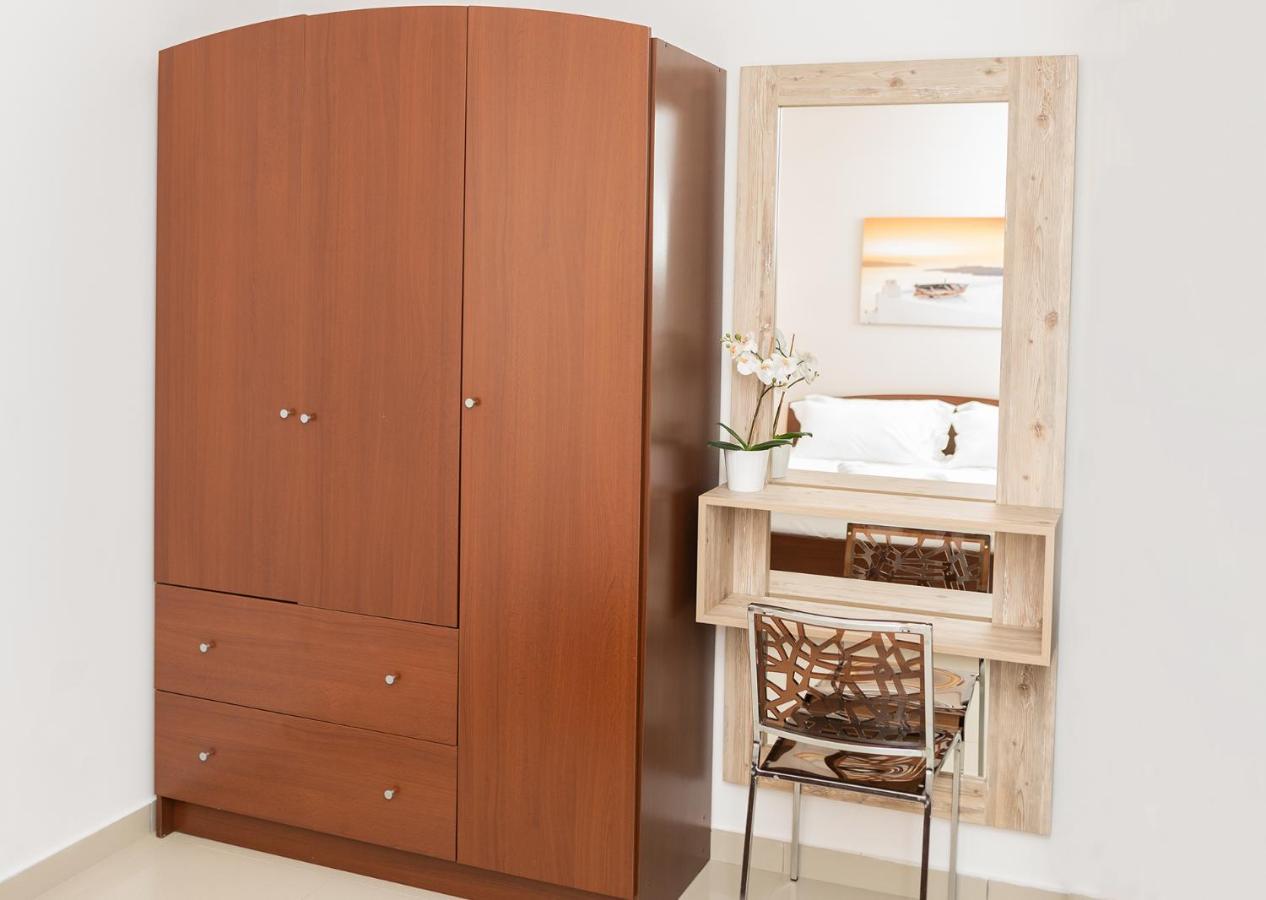 Néa Péramos Aelia Apartments מראה חיצוני תמונה